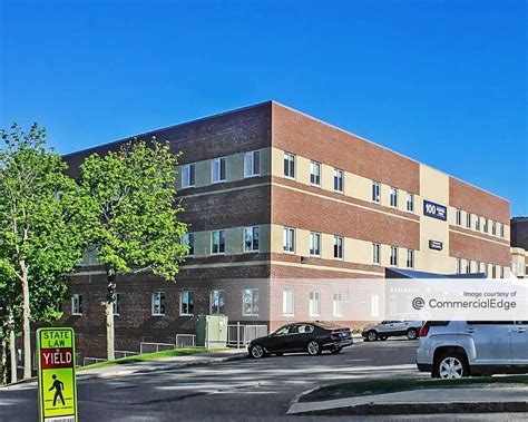 Health alliance hospital - Dec 9, 2023 · Dec. 8—KINGSTON, N.Y. — HealthAlliance Hospital is facing possible service cutbacks, delays, and a reduction in staff in the wake of an unresolved agreement extension with the state, the ... 